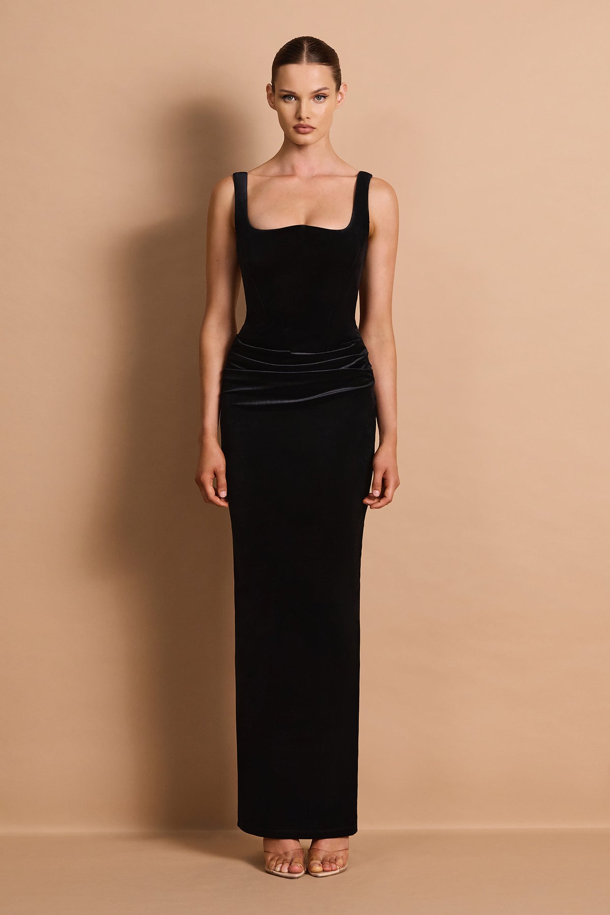 VEDA-MAXI_BLACK_1