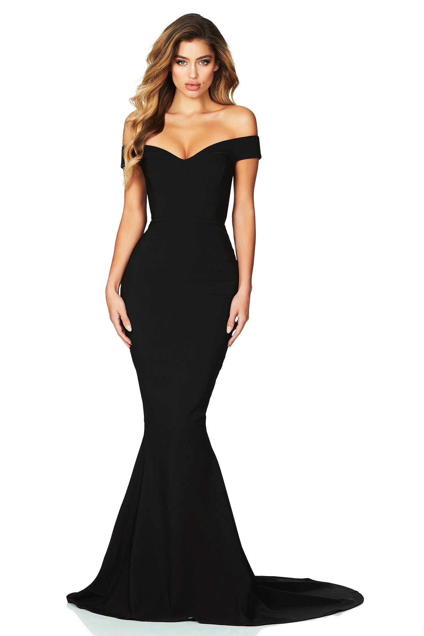 ALLURE-GOWN-BLACK-F